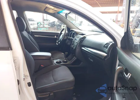 2013 Kia Sorento Lx z USA, uszkodzony, nr VIN 5XYKT3A18DG391360